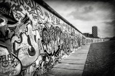 berlin-wall-black-and-white-carol-japp.jpg